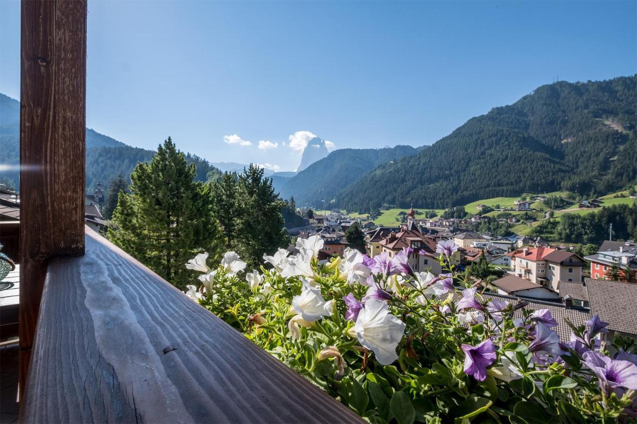 Garni Alba Bed & Breakfast Ortisei Luaran gambar